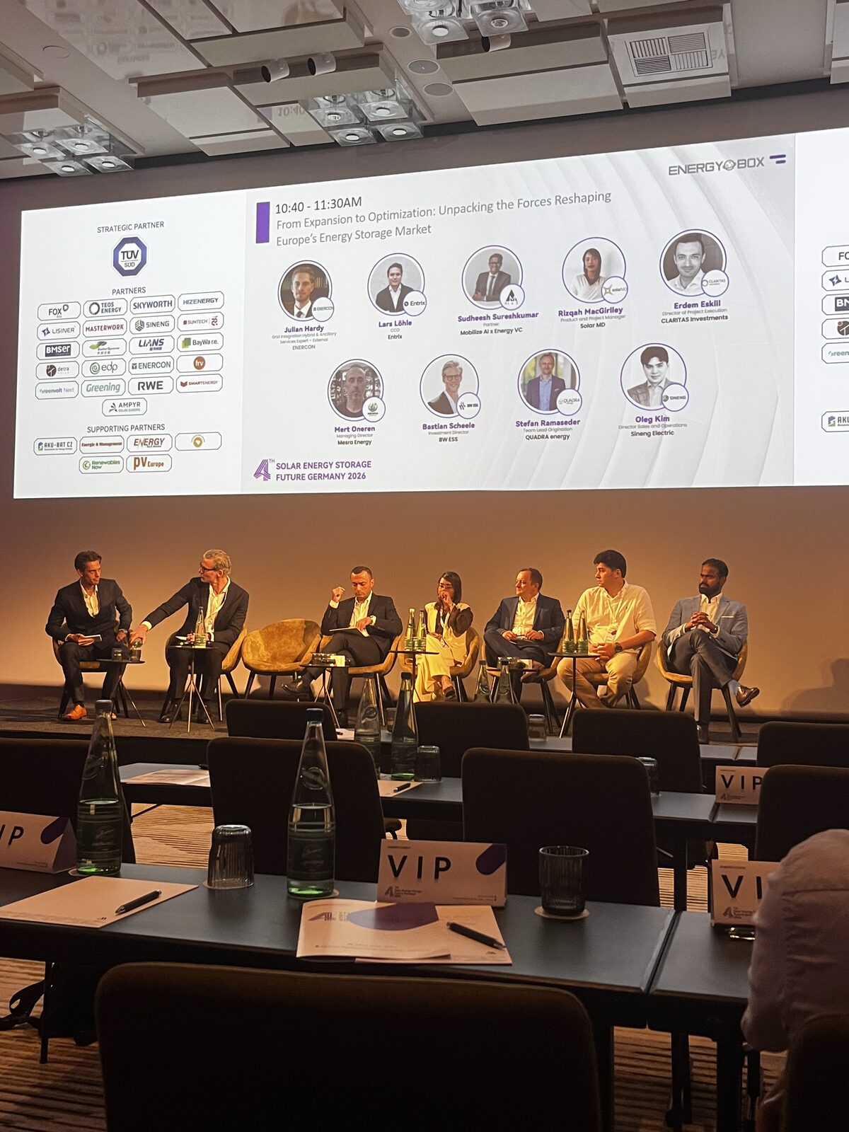 Panelová diskusia na konferencii Solar Energy Storage Future Germany 2026 v Mníchove